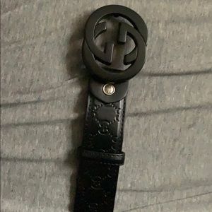 All black Gucci belt